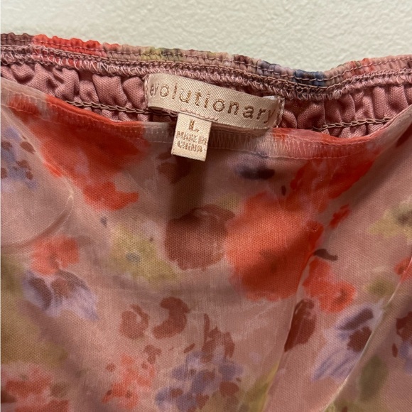 Evolutionary Top - Picture 2 of 3